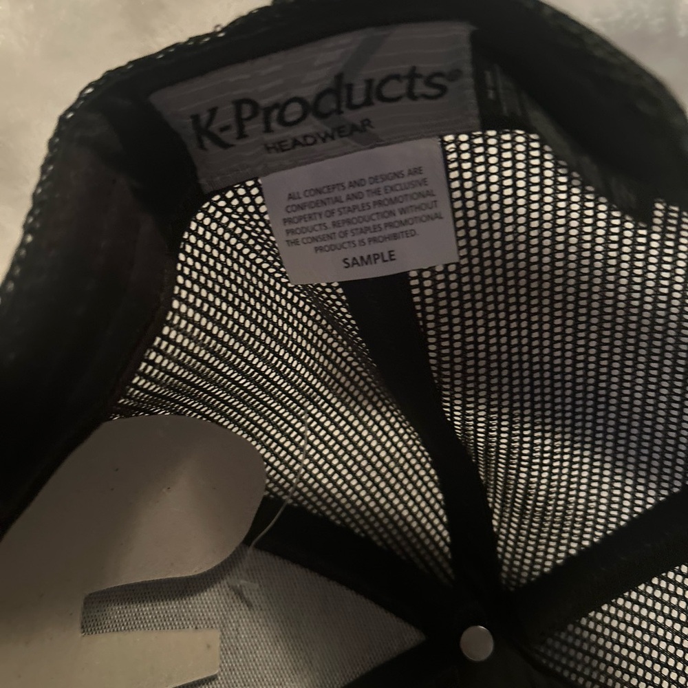 Black Snap-on Cap - Picture 5 of 6